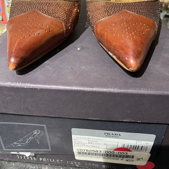 Prada pumps - Picture 6 of 8